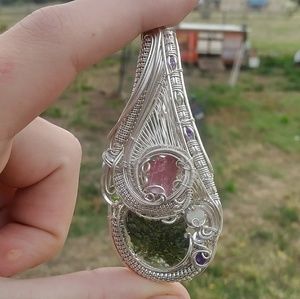 Stunning Pendant